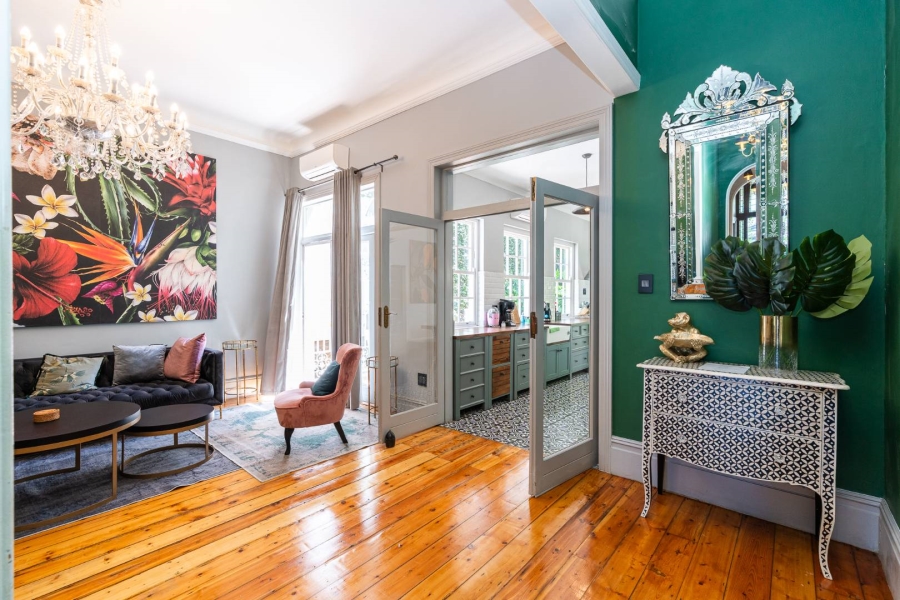 4 Bedroom Property for Sale in Oranjezicht Western Cape